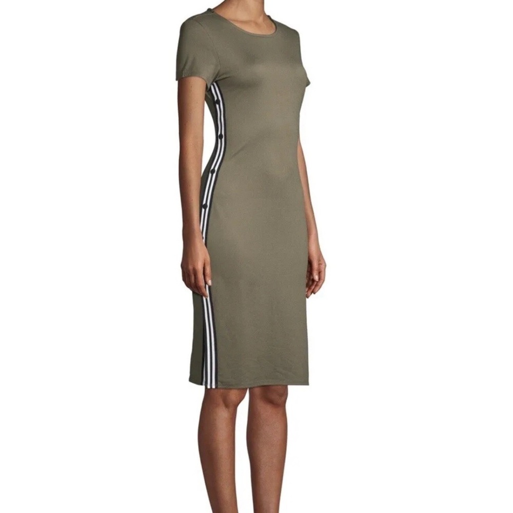 No Boundaries Midi Snap Dress Size M (7-9) NWT Green w/ Black & White Stripe